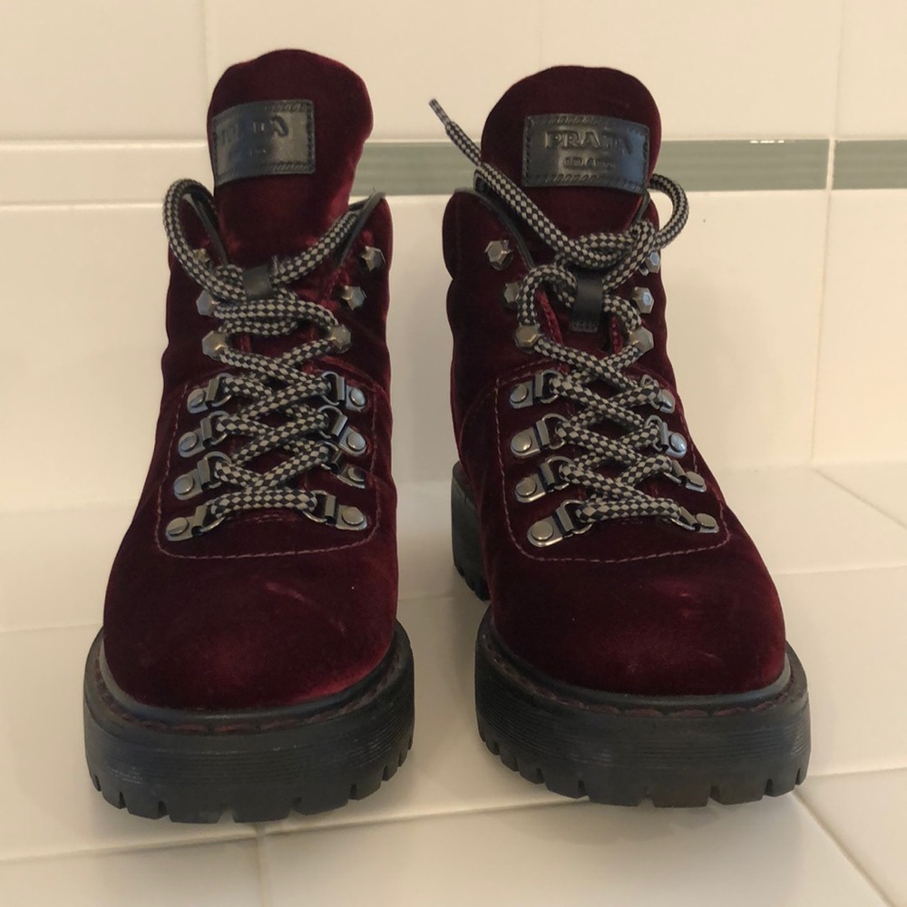 Velvet Prada boots - Picture 1 of 7